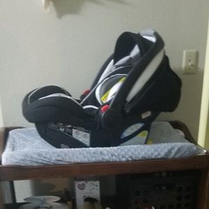 Graco Snugride Snuglock 35 Lx carseat